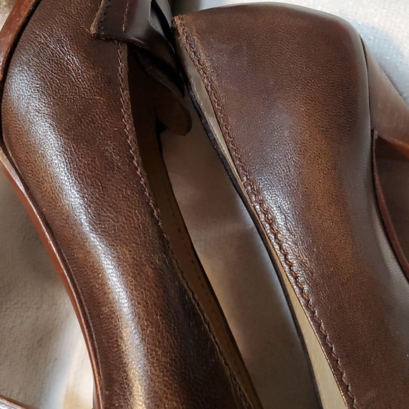 Prada Shoes. - Picture 9 of 16